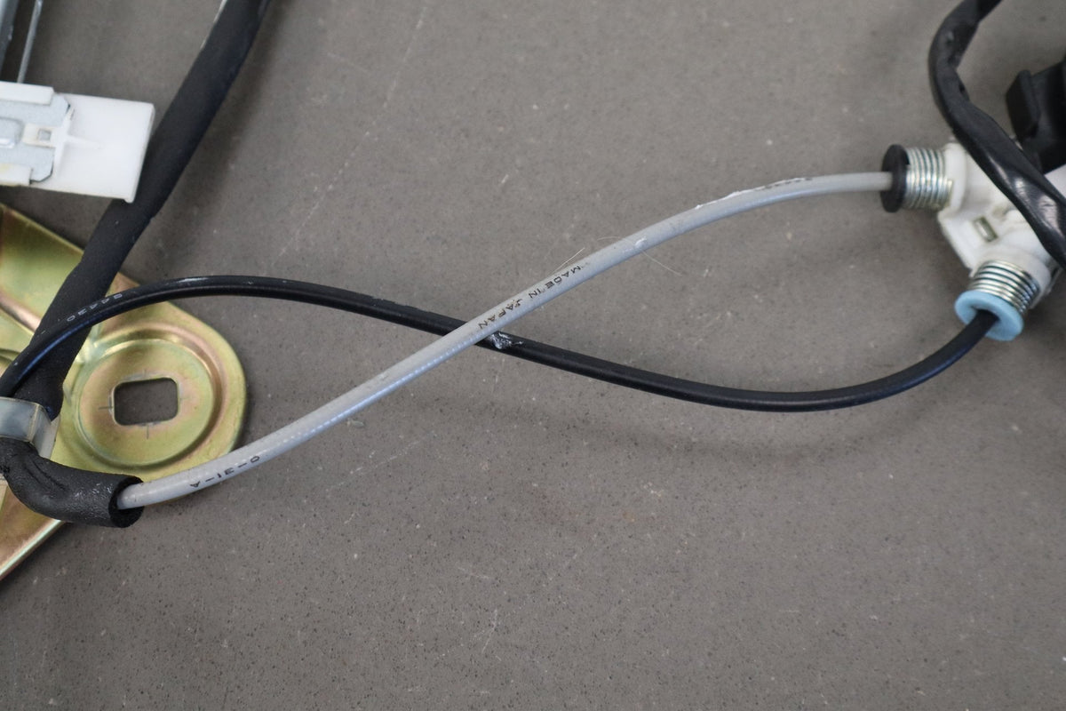 02-10 Lexus SC430 Z40 Right Front Door Regulator With Motor