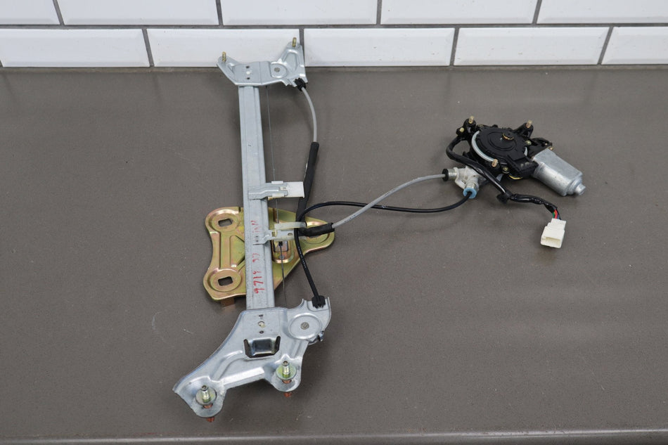 02-10 Lexus SC430 Z40 Right Front Door Regulator With Motor