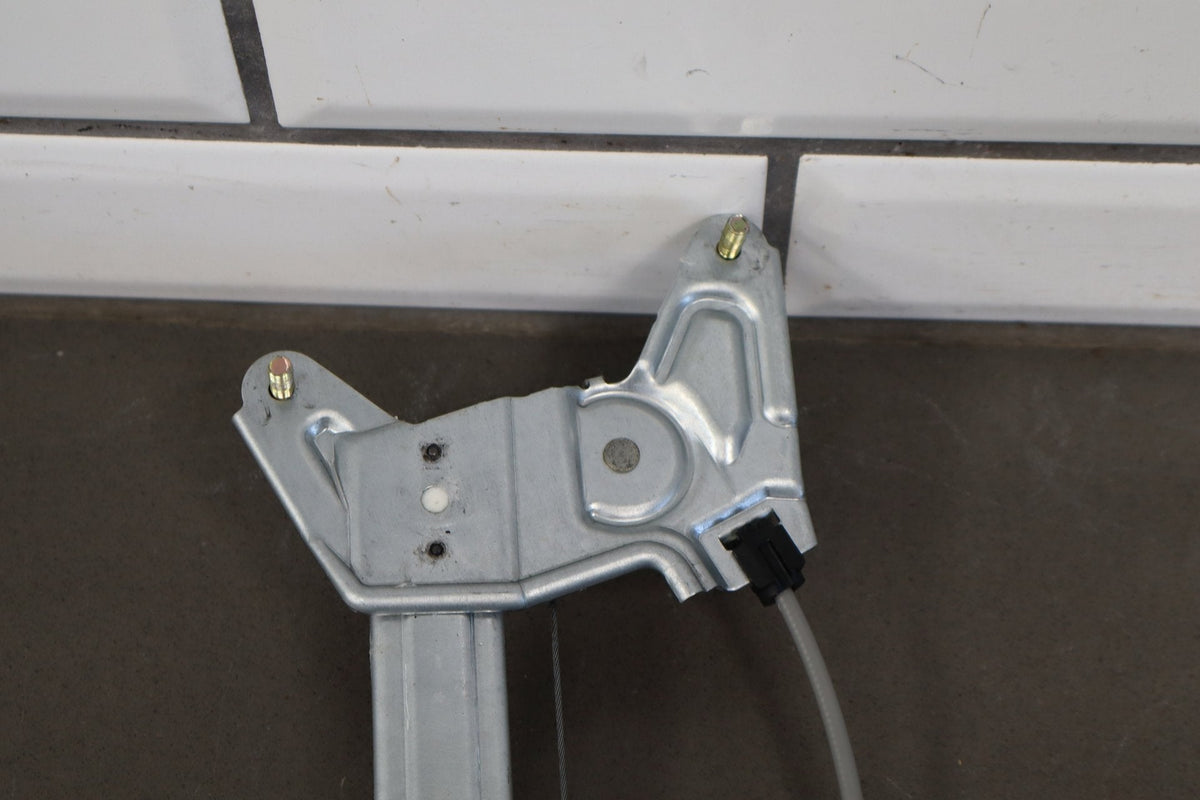 02-10 Lexus SC430 Z40 Right Front Door Regulator With Motor