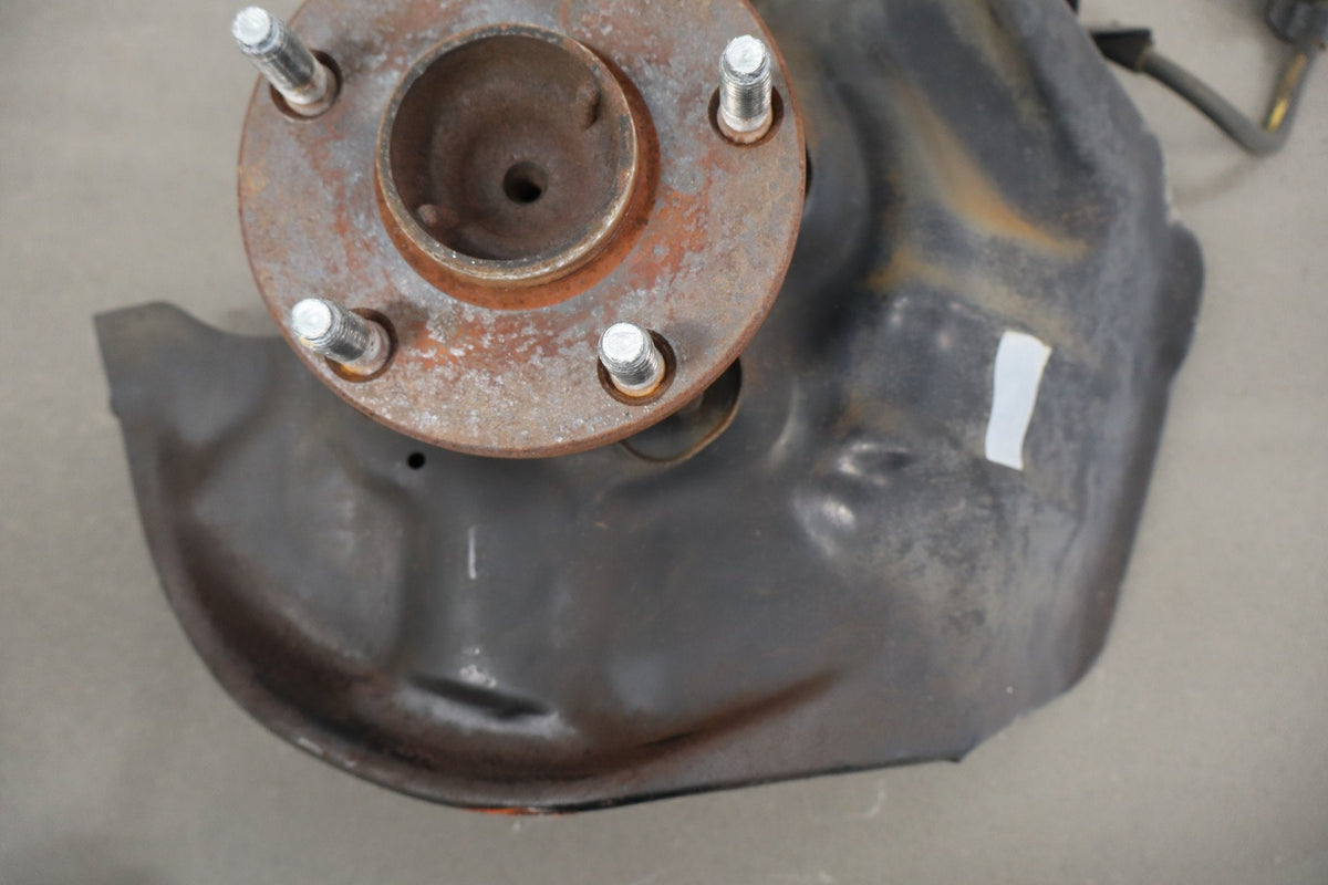 02-10 Lexus SC430 Z40 Right Front Spindle Hub ABS