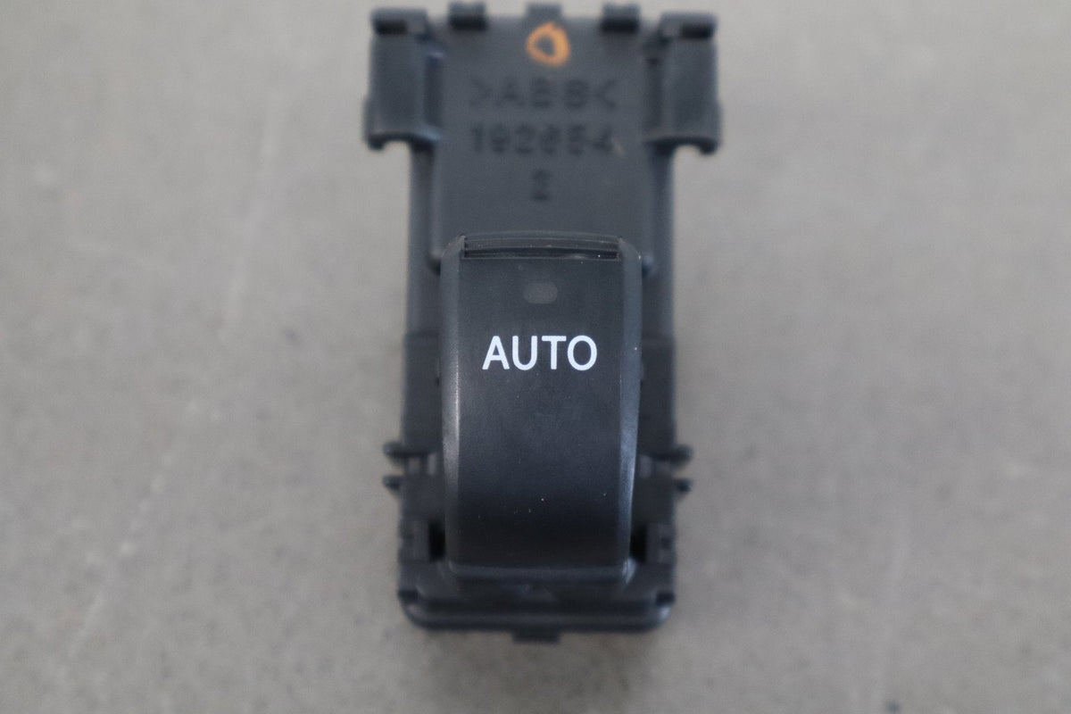 02-10 Lexus SC430 Z40 Right Front Window Switch