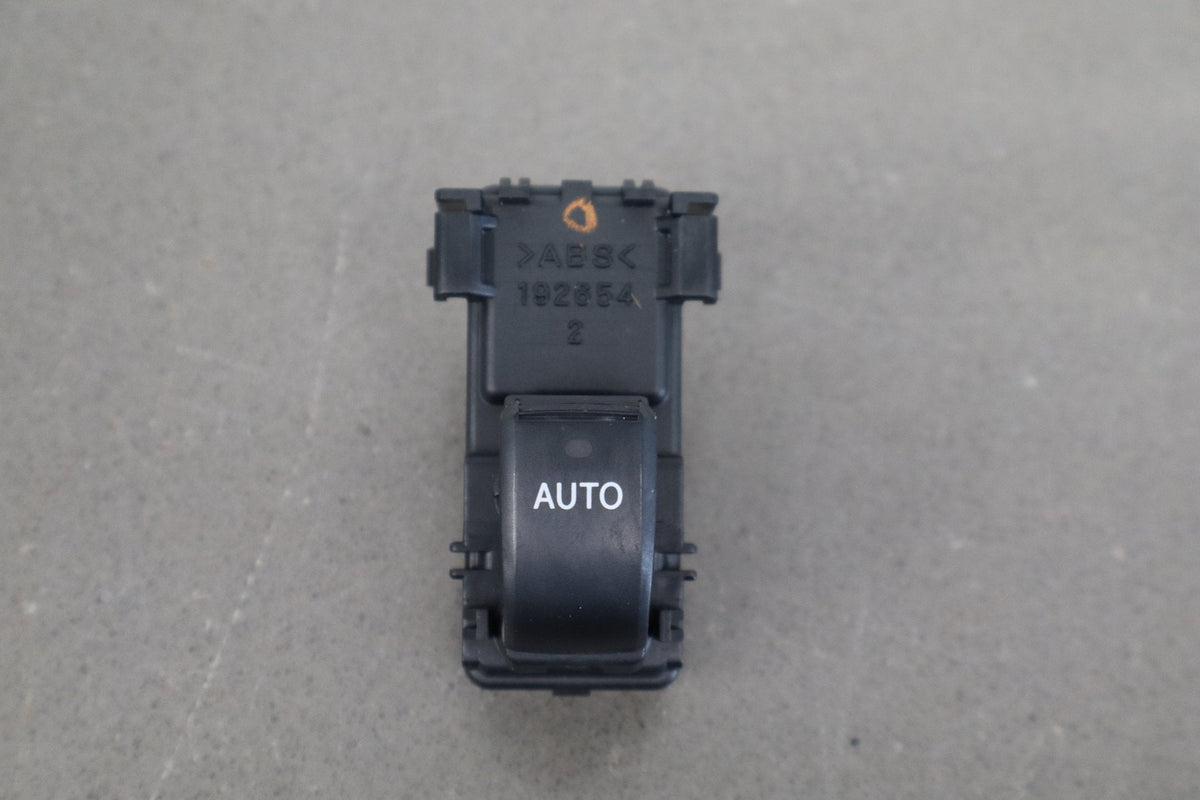 02-10 Lexus SC430 Z40 Right Front Window Switch