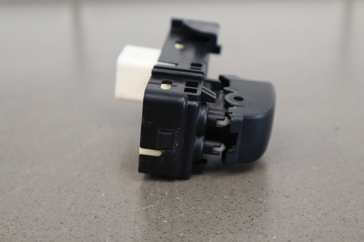 02-10 Lexus SC430 Z40 Right Front Window Switch