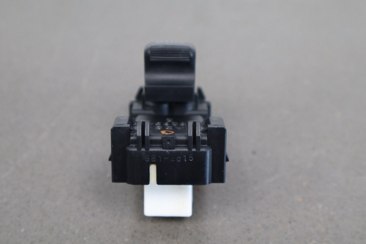 02-10 Lexus SC430 Z40 Right Front Window Switch