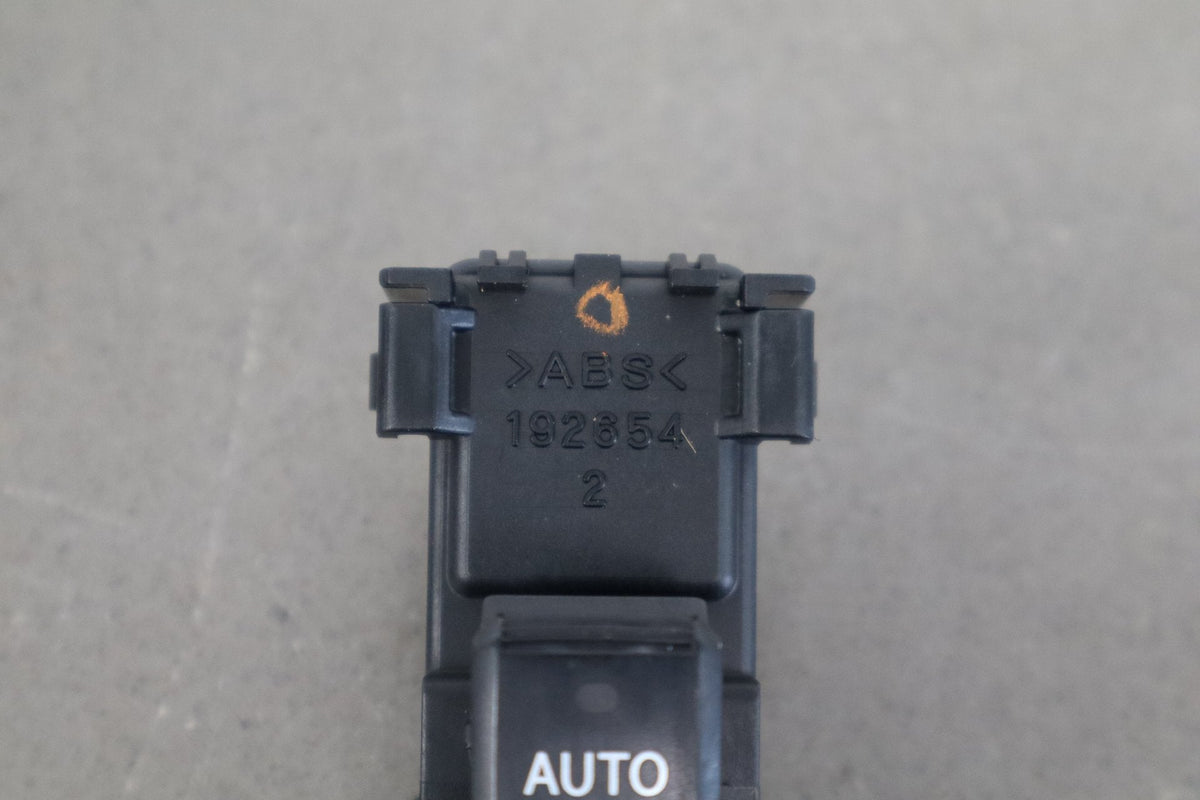02-10 Lexus SC430 Z40 Right Front Window Switch