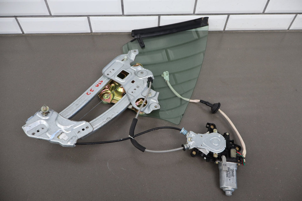 02-10 Lexus SC430 Z40 Right Quarter Glass With Regulator