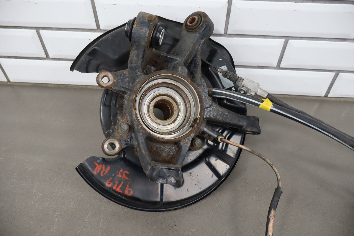 02-10 Lexus SC430 Z40 Right Rear Knuckle Hub 4 Arms