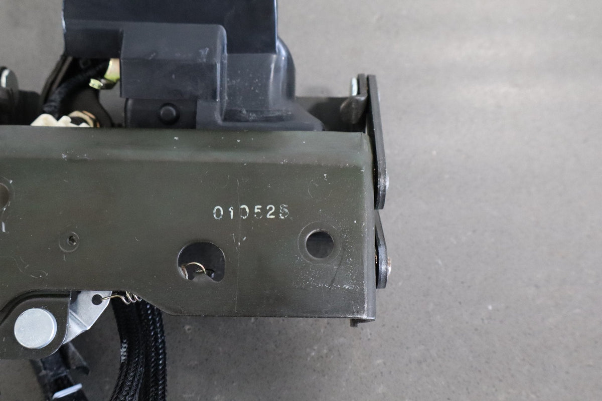 02-10 Lexus SC430 Z40 Trunk Lid Latch