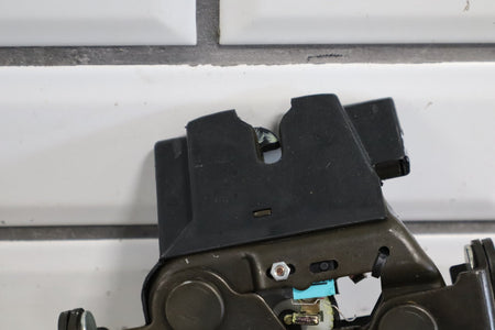 02-10 Lexus SC430 Z40 Trunk Lid Latch