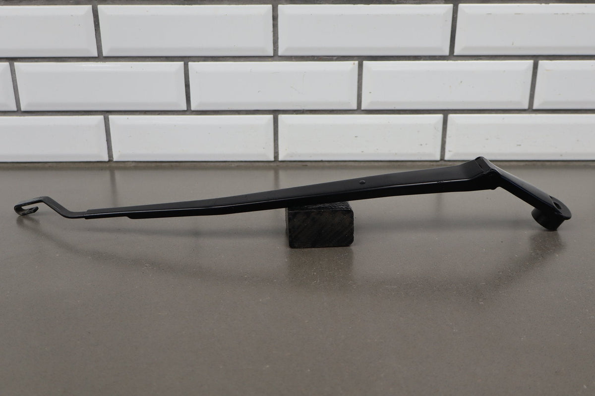 02-10 Lexus SC430 Z40 Wiper Arm Pair No Blades