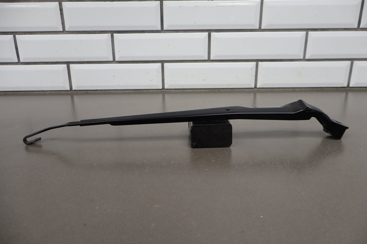 02-10 Lexus SC430 Z40 Wiper Arm Pair No Blades