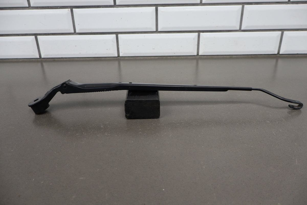 02-10 Lexus SC430 Z40 Wiper Arm Pair No Blades
