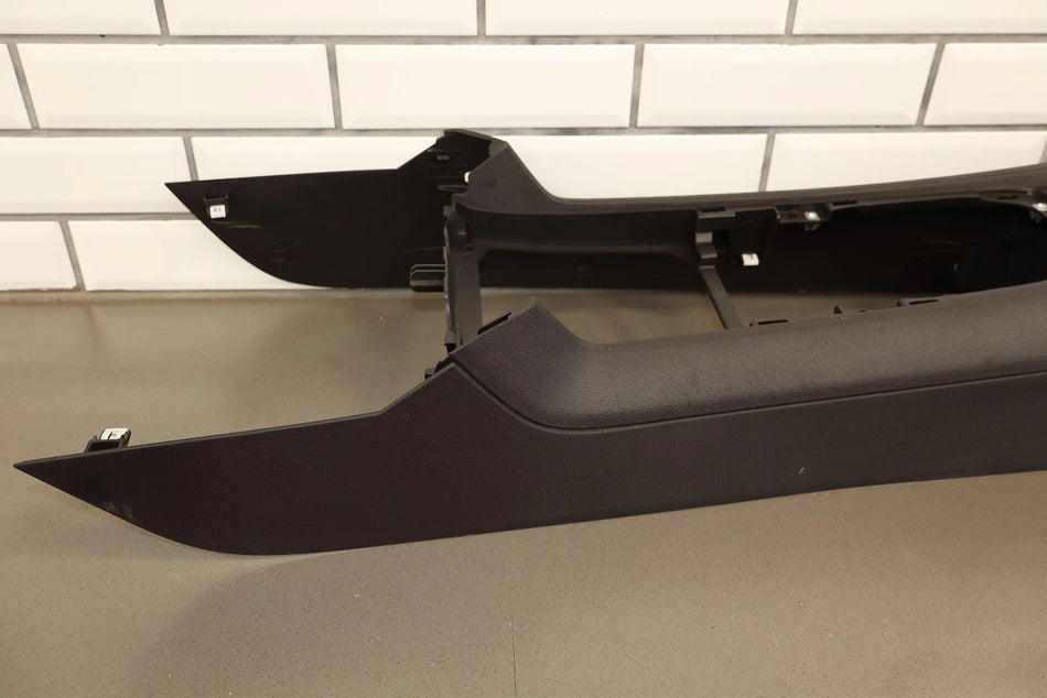 2010 Chevrolet Camaro- Front Console