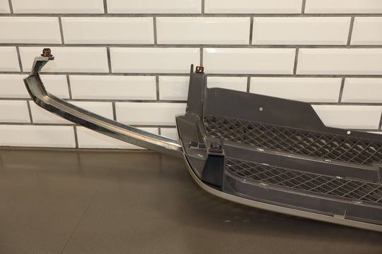 03 - 04 Chevy Silverado 2500 OEM Grille (Silver Birch Metallic 59U)