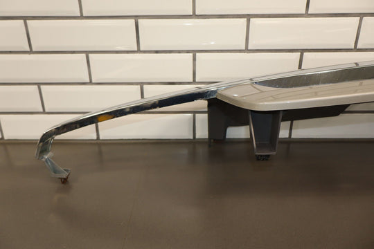 03 - 04 Chevy Silverado 2500 OEM Grille (Silver Birch Metallic 59U)