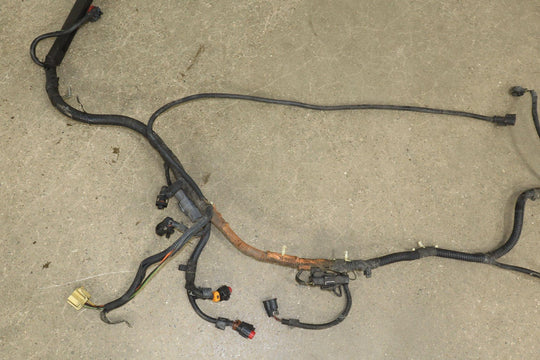 03 - 04 Ford F250 6.0L Powerstroke Diesel Underhood Engine Fuse Box with Harness