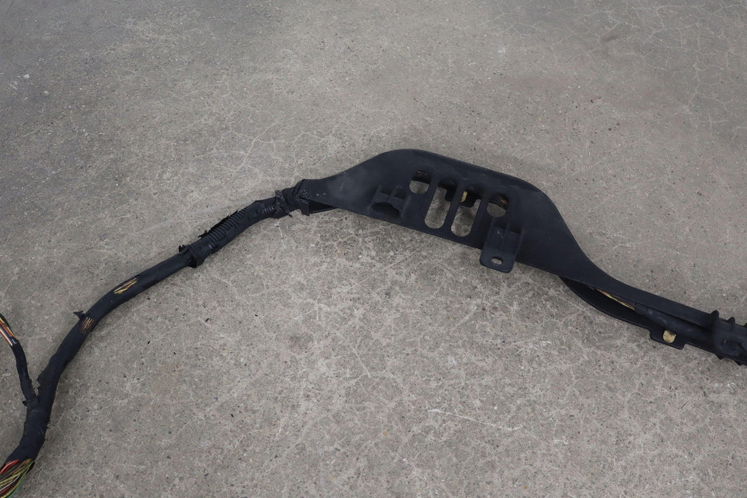 03 - 04 Ford F250 6.0L Powerstroke Diesel Underhood Engine Fuse Box with Harness