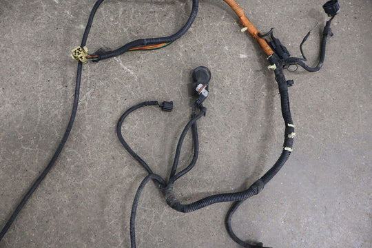 03 - 04 Ford F250 6.0L Powerstroke Diesel Underhood Engine Fuse Box with Harness