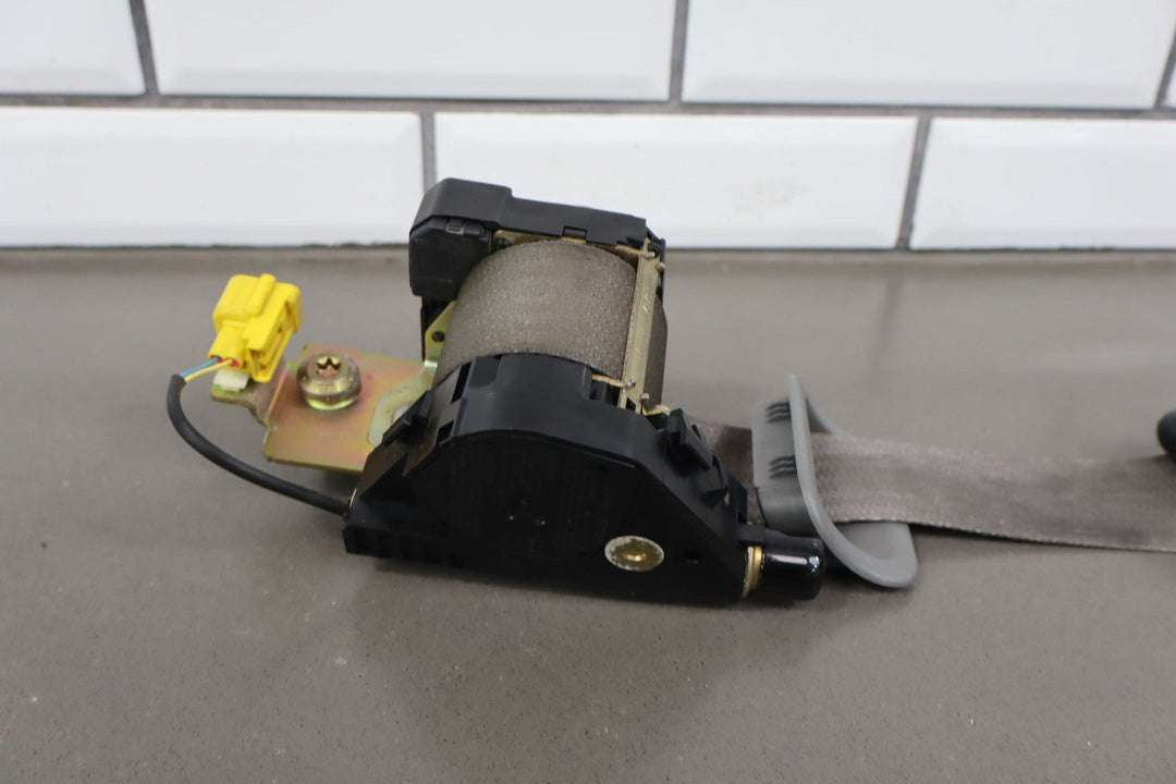 03 - 04 Ford F250 Driver Left LH Front Seat Belt Retractor (Medium Flint 4E)