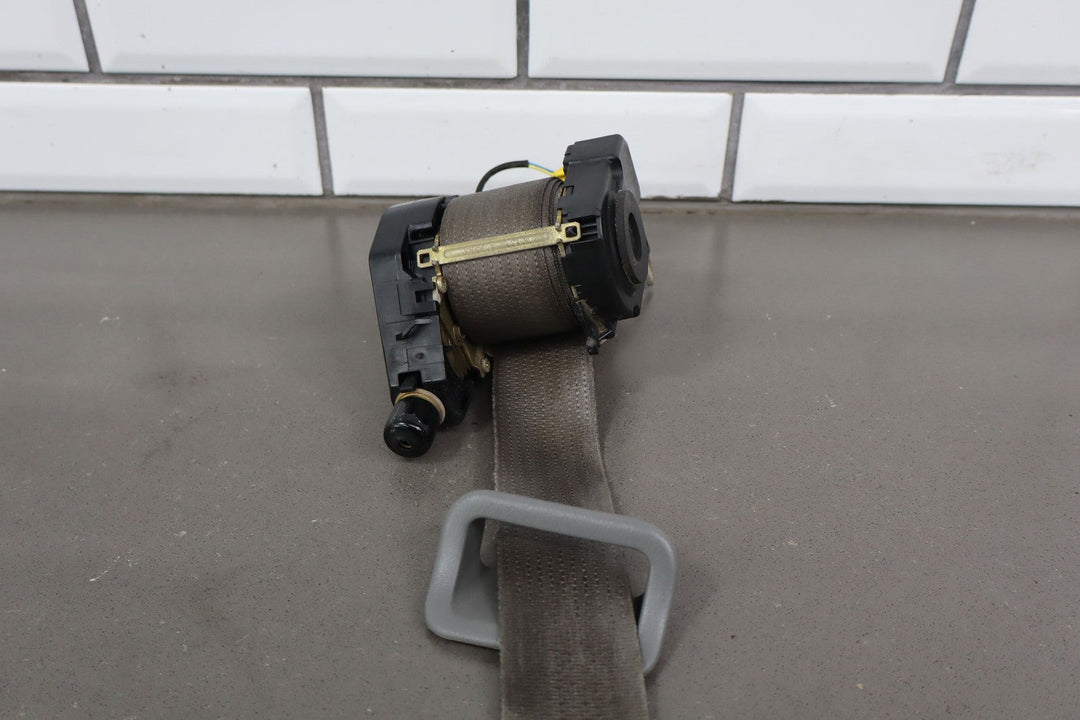 03 - 04 Ford F250 Driver Left LH Front Seat Belt Retractor (Medium Flint 4E)