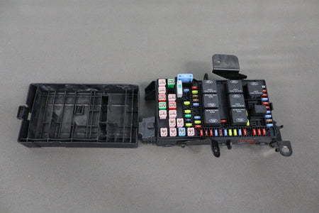 03-04 Ford F250 F350 Super Duty Interior Fuse Box 3C3T-14A067-ED OEM
