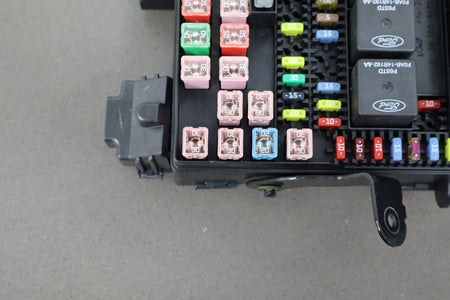 03-04 Ford F250 F350 Super Duty Interior Fuse Box 3C3T-14A067-ED OEM