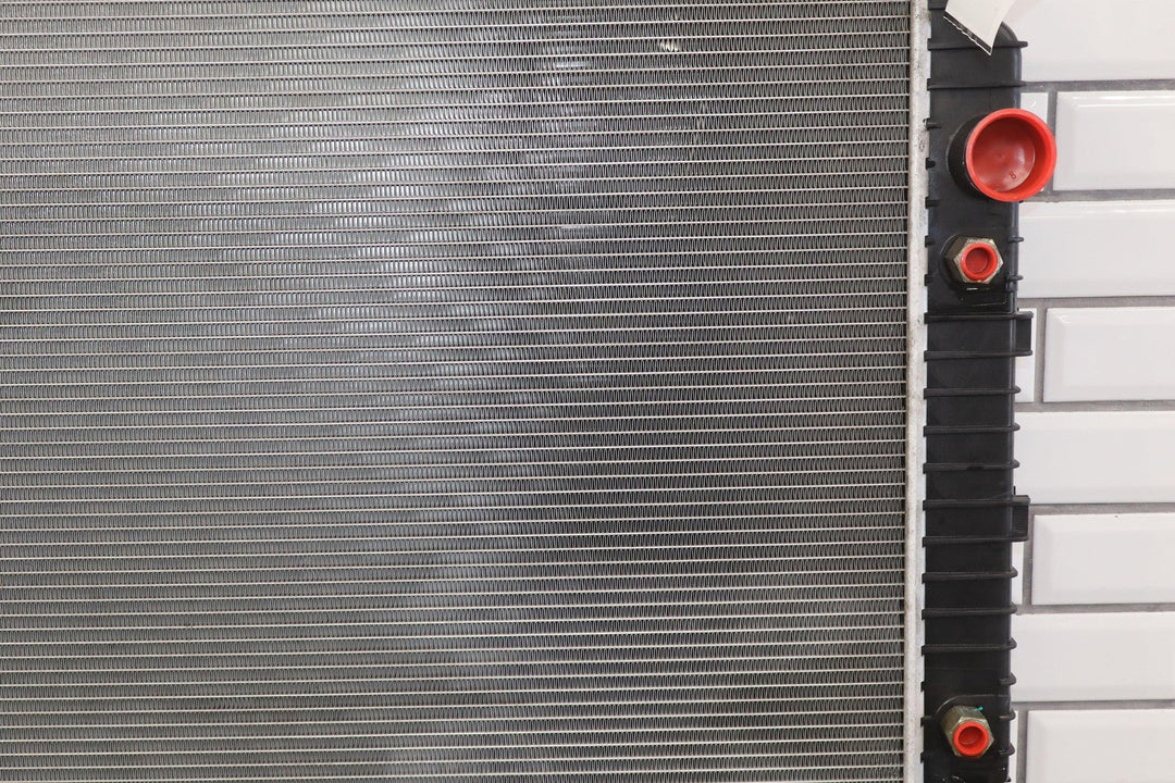 03 - 04 Ford F250 F350 Superduty 6.0 Powerstroke V8 OEM Radiator Leak Free