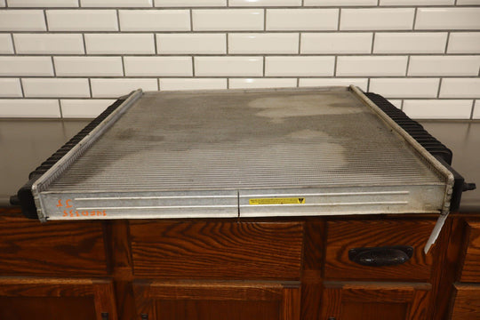 03 - 04 Ford F250 F350 Superduty 6.0 Powerstroke V8 OEM Radiator Leak Free