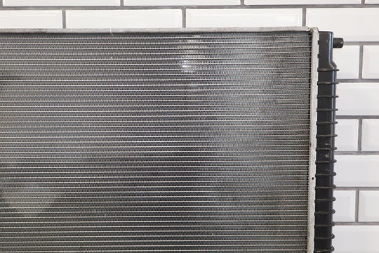 03 - 04 Ford F250 F350 Superduty 6.0 Powerstroke V8 OEM Radiator Leak Free