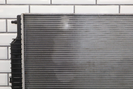 03 - 04 Ford F250 F350 Superduty 6.0 Powerstroke V8 OEM Radiator Leak Free