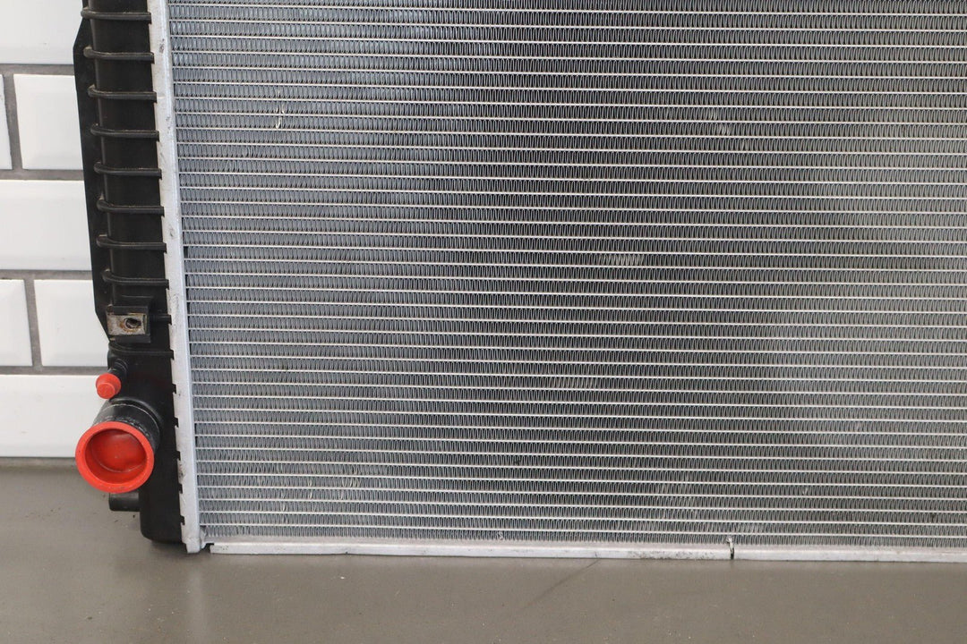 03 - 04 Ford F250 F350 Superduty 6.0 Powerstroke V8 OEM Radiator Leak Free