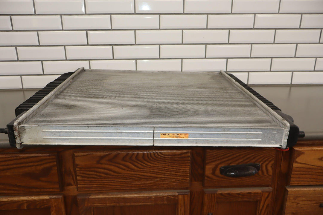 03 - 04 Ford F250 F350 Superduty 6.0 Powerstroke V8 OEM Radiator Leak Free