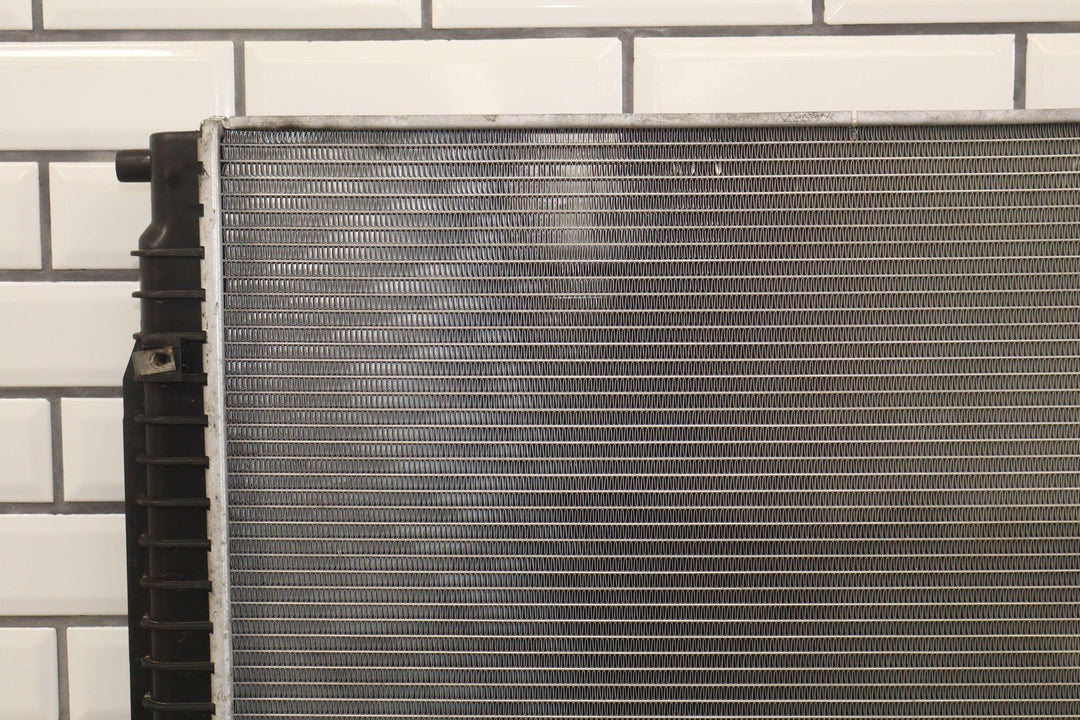 03 - 04 Ford F250 F350 Superduty 6.0 Powerstroke V8 OEM Radiator Leak Free