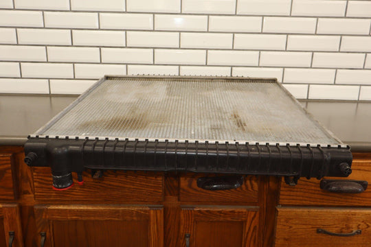 03 - 04 Ford F250 F350 Superduty 6.0 Powerstroke V8 OEM Radiator Leak Free