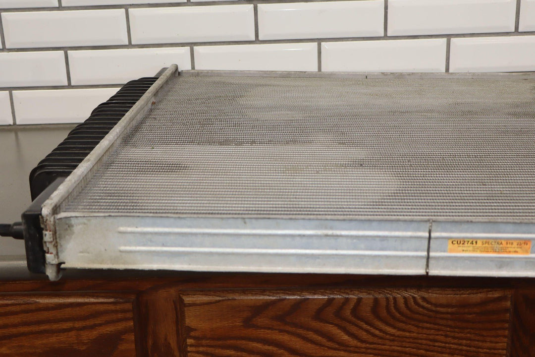 03 - 04 Ford F250 F350 Superduty 6.0 Powerstroke V8 OEM Radiator Leak Free