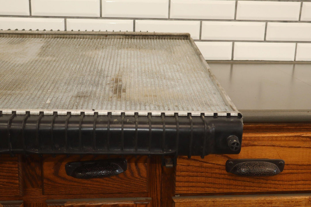 03 - 04 Ford F250 F350 Superduty 6.0 Powerstroke V8 OEM Radiator Leak Free