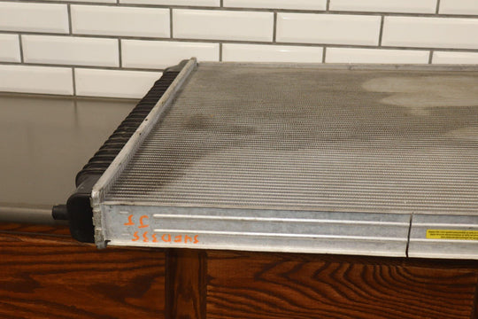 03 - 04 Ford F250 F350 Superduty 6.0 Powerstroke V8 OEM Radiator Leak Free