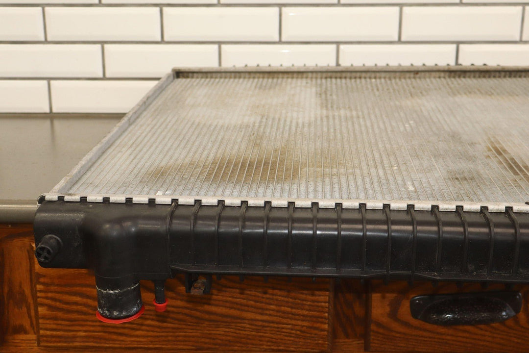 03 - 04 Ford F250 F350 Superduty 6.0 Powerstroke V8 OEM Radiator Leak Free