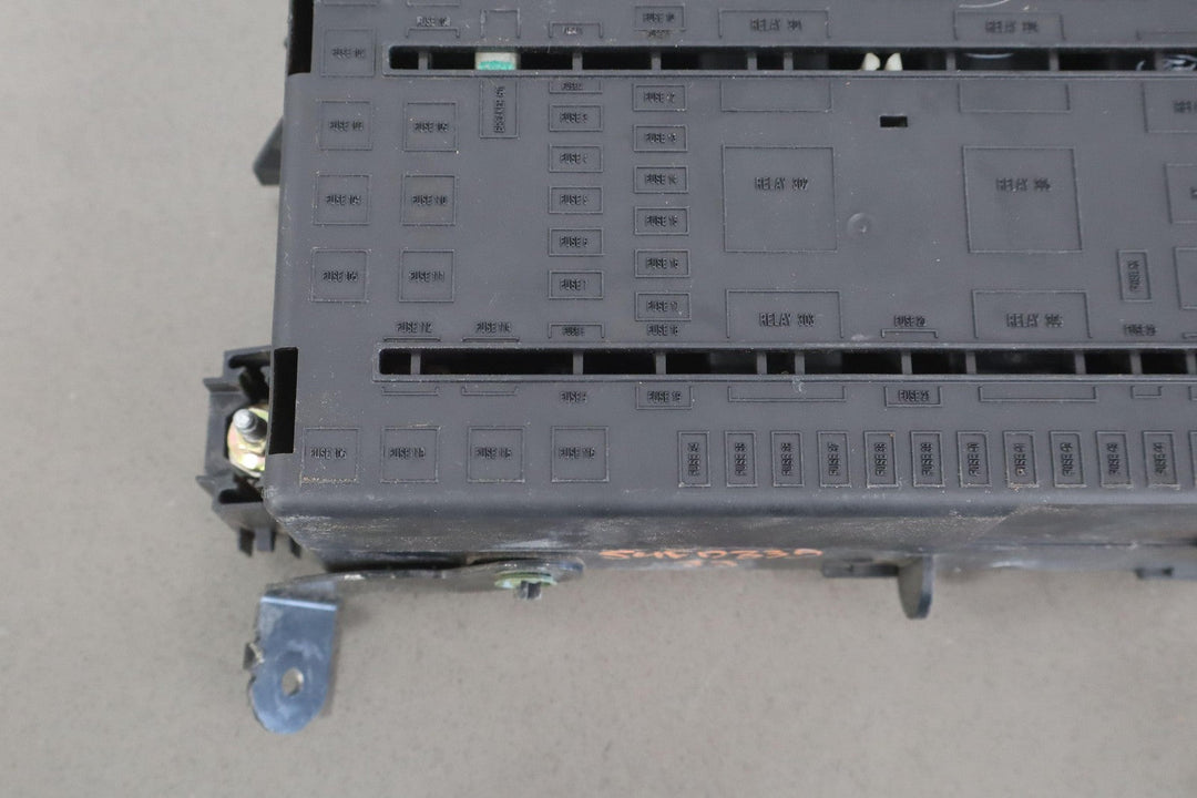 03 - 04 Ford Powerstroke 6.0L Diesel Cabin Fuse Junction Box 3C3T - 14A067 - EC