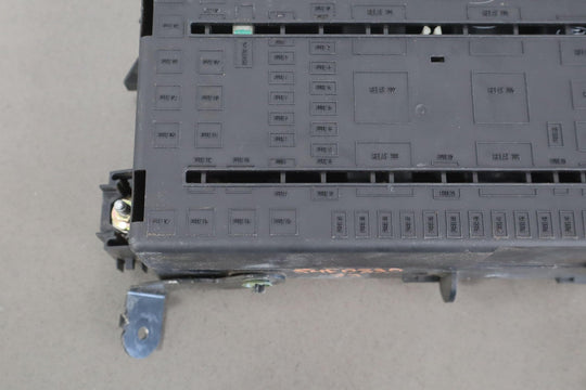 03 - 04 Ford Powerstroke 6.0L Diesel Cabin Fuse Junction Box 3C3T - 14A067 - EC