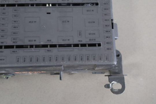 03 - 04 Ford Powerstroke 6.0L Diesel Cabin Fuse Junction Box 3C3T - 14A067 - EC