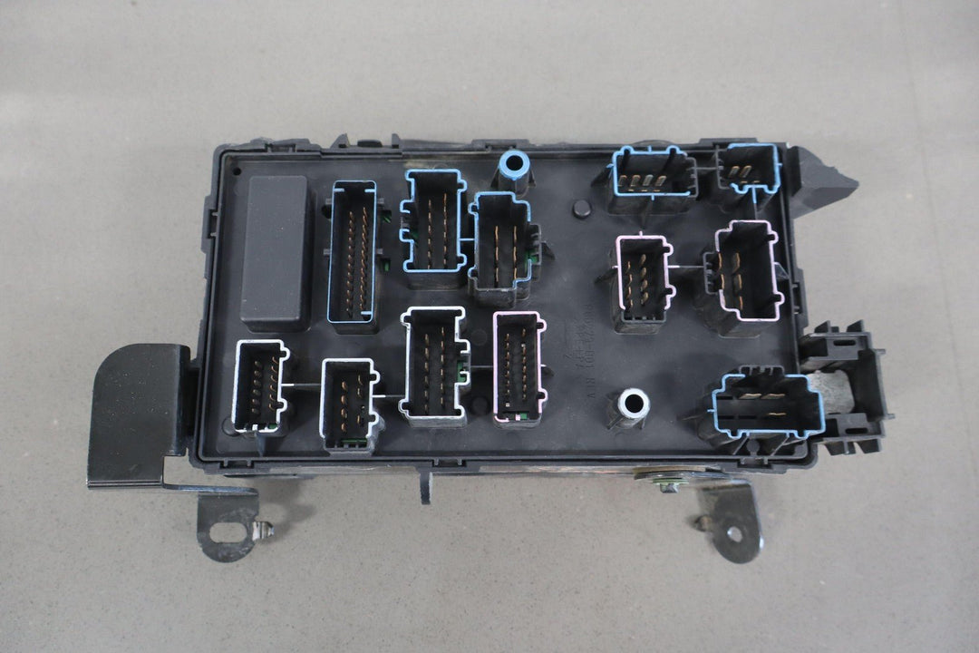 03 - 04 Ford Powerstroke 6.0L Diesel Cabin Fuse Junction Box 3C3T - 14A067 - EC