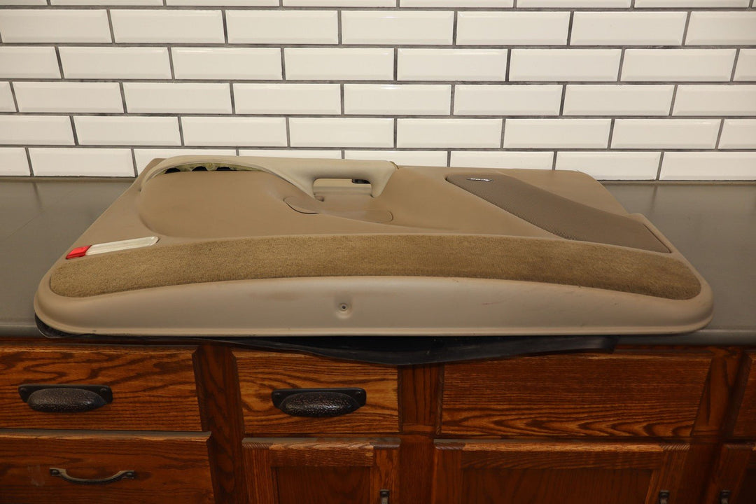 03 - 04 GMC Yukon XL 1500 2500 Left Driver Front Door Panel *No Window Switch*