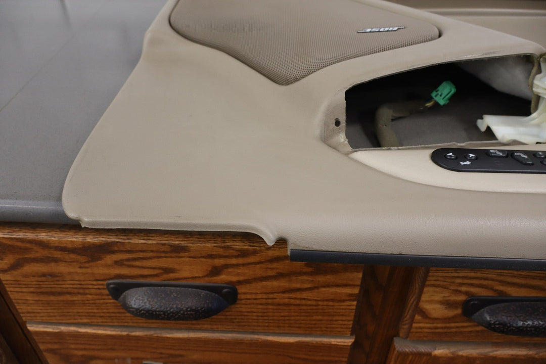 03 - 04 GMC Yukon XL 1500 2500 Left Driver Front Door Panel *No Window Switch*