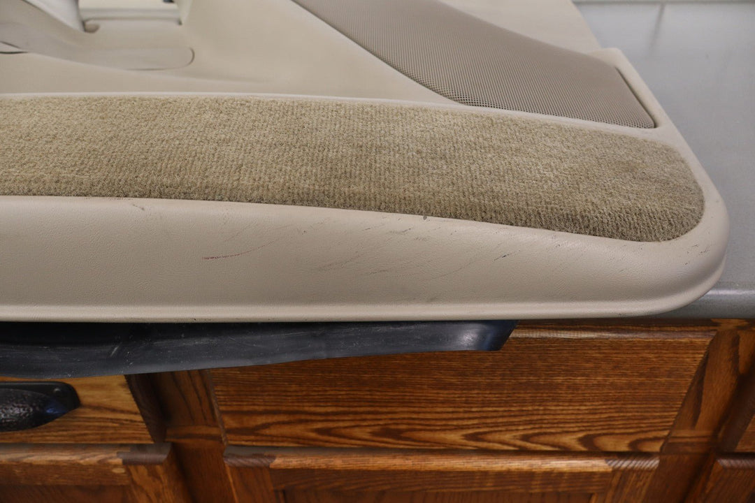 03 - 04 GMC Yukon XL 1500 2500 Left Driver Front Door Panel *No Window Switch*