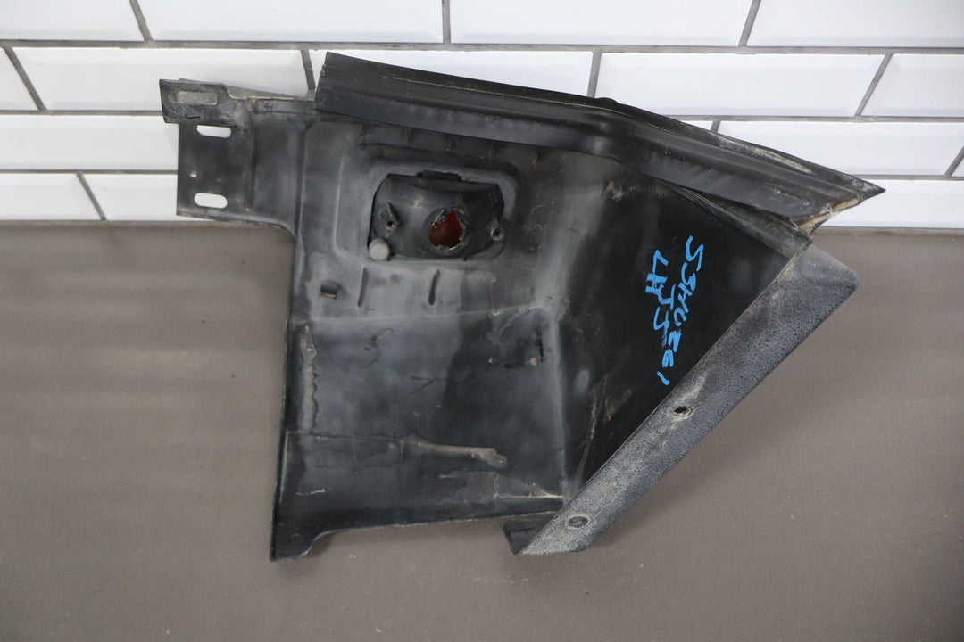 03 - 05 Hummer H2 Left Driver Rear Bumper End Cap Cover W/Light