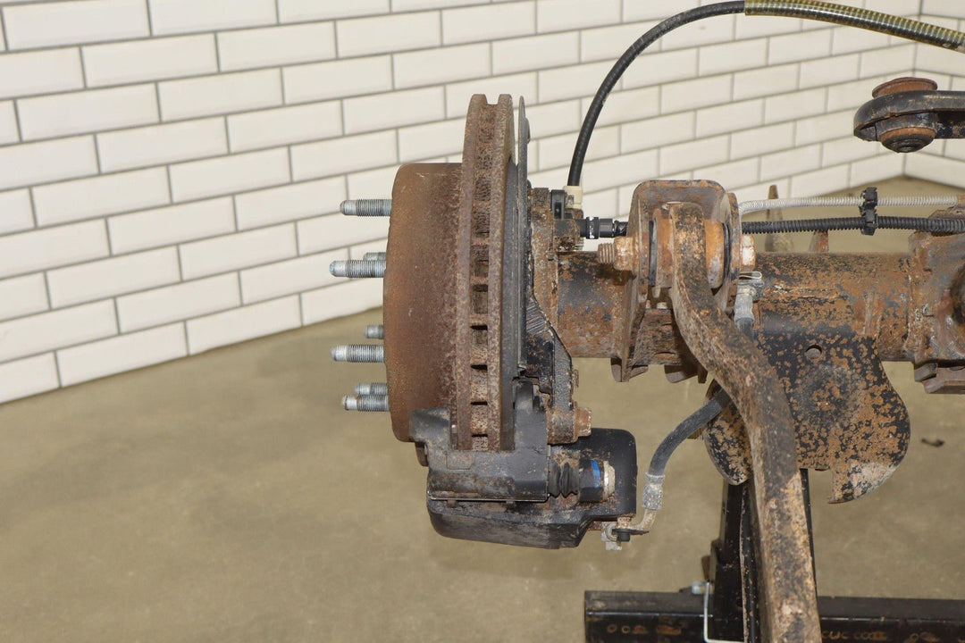 03 - 05 Hummer H2 Solid Rear Axle 4.10 Gear Ratio (Opt GT5) W/ Brakes