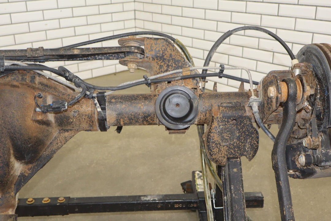 03 - 05 Hummer H2 Solid Rear Axle 4.10 Gear Ratio (Opt GT5) W/ Brakes