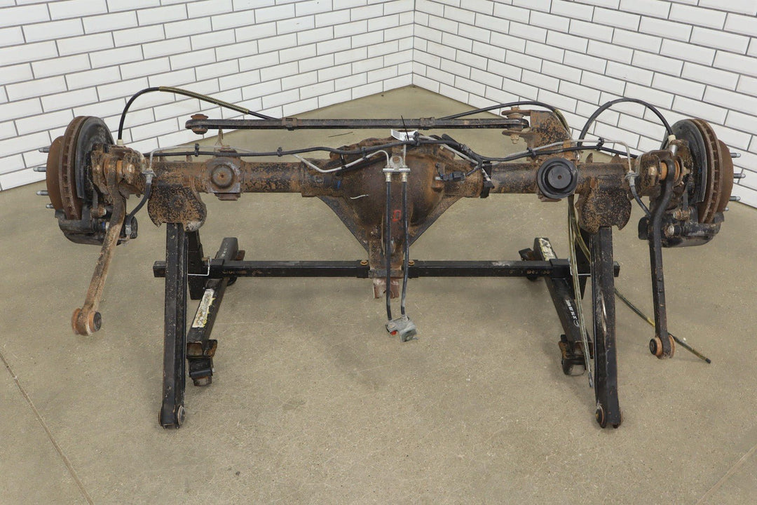 03 - 05 Hummer H2 Solid Rear Axle 4.10 Gear Ratio (Opt GT5) W/ Brakes