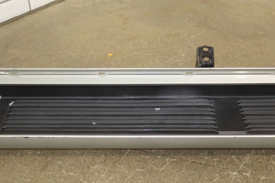 03 - 05 Lexus GX470 Left Driver Running Board Silver *Scratches*